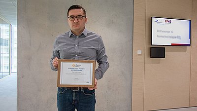 Do I Smell Coffee? Best Paper Award für IFeL-Forscher